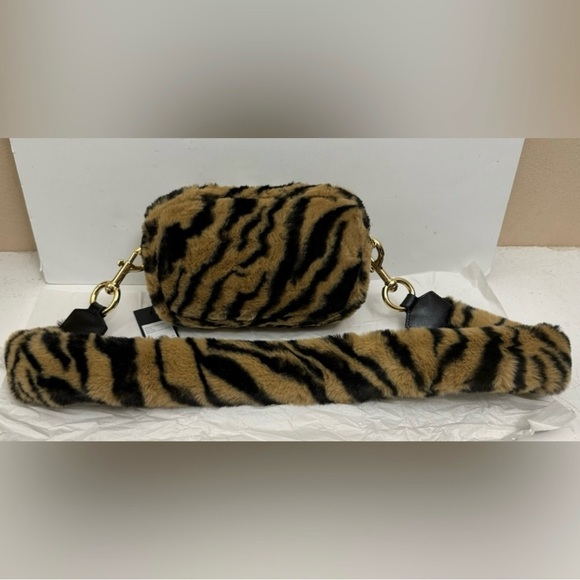 Marc Jacobs The Softshot Tiger Stripe Plush Bag - Picture 10 of 12